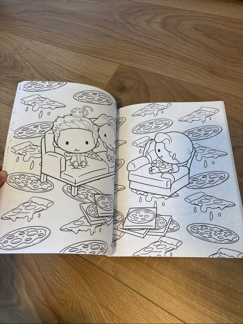 FRIENDS Book Set - Picture 7 of 13